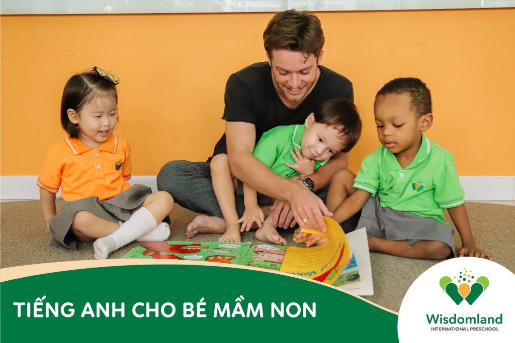 cho tre hoc tieng Anh mam non